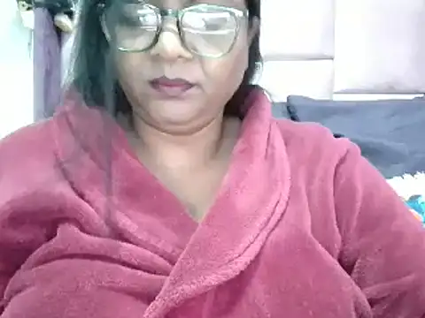 IndianDelia online show from November 17, 3:10 am