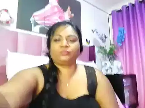 Snapshot of IndianDelia chatting on March 12, 1:25 am IndianDelia online show from March 12, 1:25 am