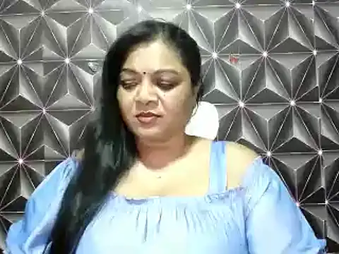 Snapshot of IndianDelia chatting on June 21, 4:24 pm IndianDelia online show from June 21, 4:24 pm