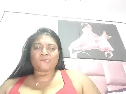 Snapshot of IndianDelia chatting on April 24, 5:37 pm IndianDelia online show from April 24, 5:37 pm