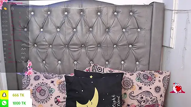 LAILAGUMMY online show from May 4, 5:38 pm