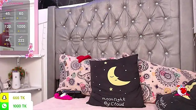 LAILAGUMMY online show from February 25, 2:39 pm