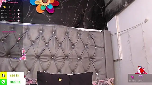 LAILAGUMMY online show from July 14, 5:30 pm