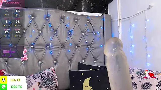 LAILAGUMMY online show from April 9, 2:34 pm