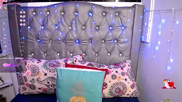 Snapshot of LAILAGUMMY chatting on March 20, 3:04 pm LAILAGUMMY online show from March 20, 3:04 pm
