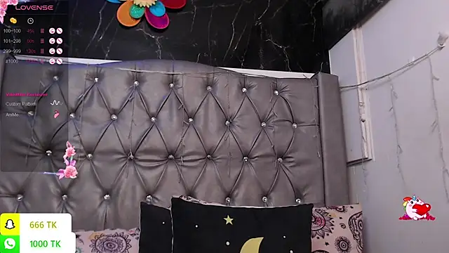 LAILAGUMMY online show from April 23, 12:11 pm