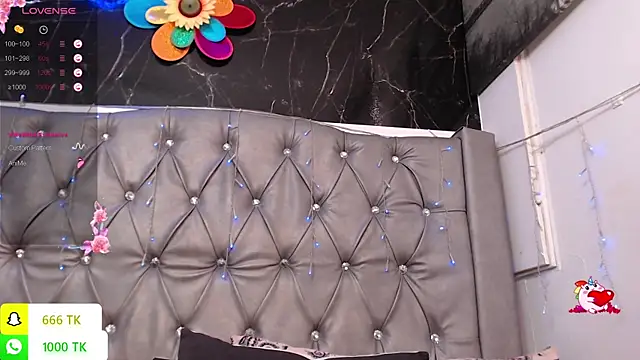 LAILAGUMMY online show from June 24, 4:38 pm