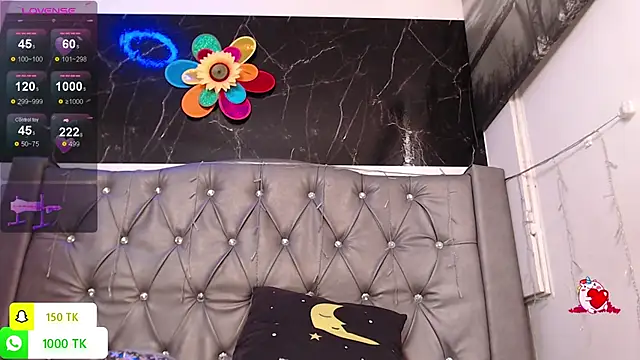 LAILAGUMMY online show from December 16, 2:10 pm