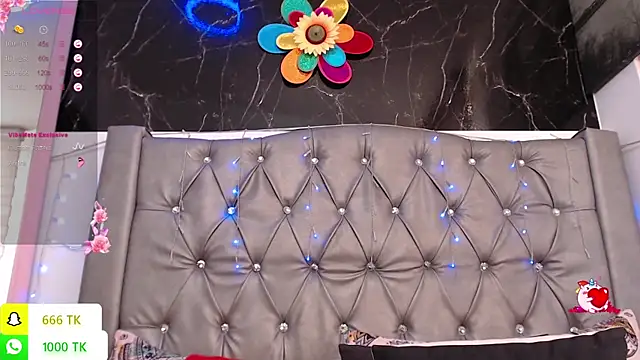 LAILAGUMMY online show from May 15, 3:21 pm