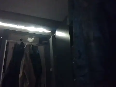 Snapshot of Slutviki69 chatting on October 27, 10:44 pm Slutviki69 online show from October 27, 10:44 pm