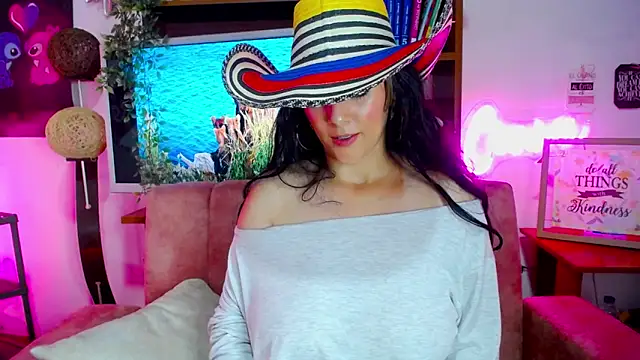 CiaraaSweet online show from May 31, 6:09 pm