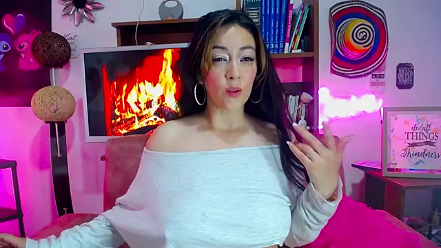 CiaraaSweet online show from March 19, 2:11 am