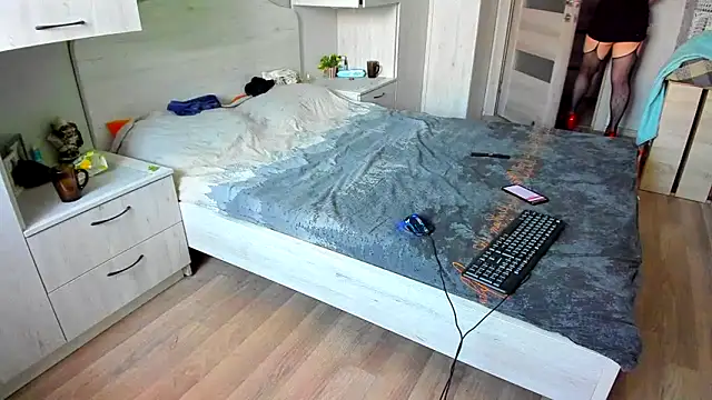 DUSSY PUSSY online show from February 26, 3:50 am