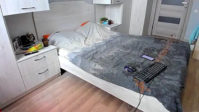 DUSSY PUSSY online show from February 24, 4:24 am