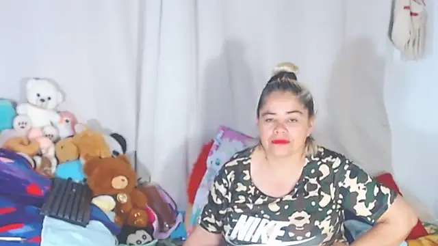 estrellita fugaz16x online show from September 15, 3:40 am