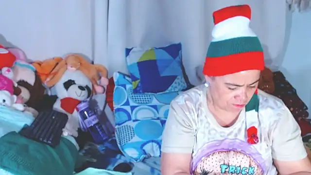 estrellita fugaz16x online show from December 17, 3:11 am