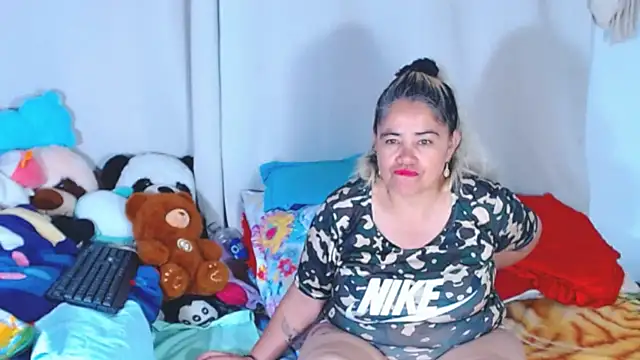 estrellita fugaz16x online show from October 8, 1:51 am