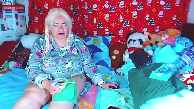 estrellita fugaz16x online show from March 8, 8:50 am