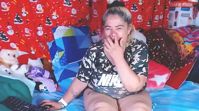 estrellita fugaz16x online show from February 9, 10:52 pm