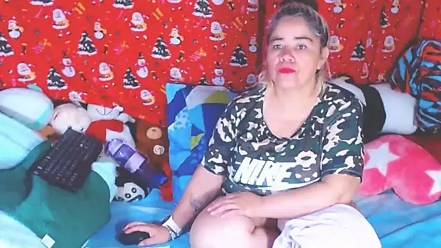 estrellita fugaz16x online show from February 9, 3:15 am