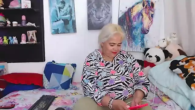 estrellita fugaz16x online show from March 18, 3:12 am