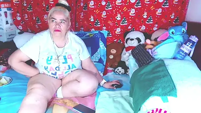 estrellita fugaz16x online show from March 17, 4:15 am