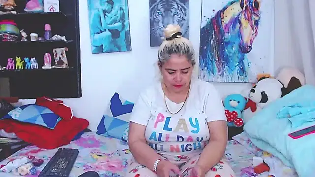 estrellita fugaz16x online show from March 7, 3:40 am