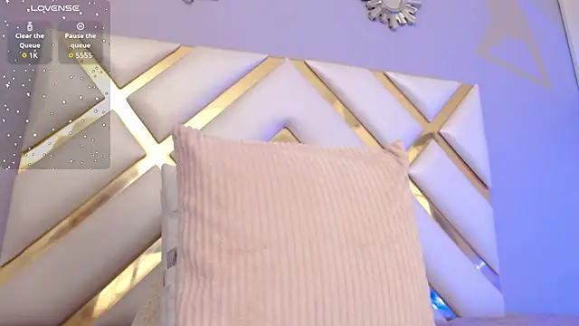 Snapshot of BeckyAnders chatting on November 20, 4:29 pm BeckyAnders online show from November 20, 4:29 pm