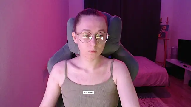 Snapshot of AnabelFrel chatting on October 30, 12:20 am AnabelFrel online show from October 30, 12:20 am