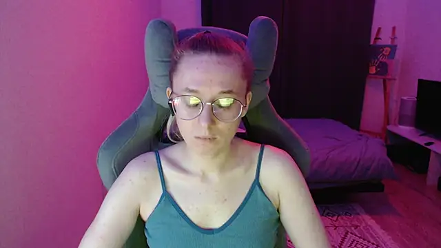 Snapshot of AnabelFrel chatting on September 25, 12:27 am AnabelFrel online show from September 25, 12:27 am