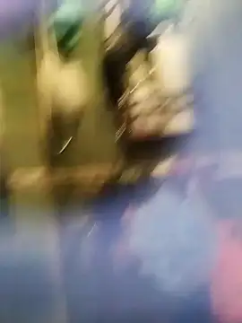 Snapshot of leonar0101 chatting on September 27, 7:58 am leonar0101 online show from September 27, 7:58 am