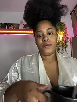 Snapshot of africa_xxx chatting on March 18, 11:33 am africa xxx online show from March 18, 11:33 am