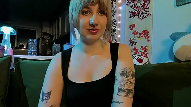 LedaBun online show from April 25, 4:37 am