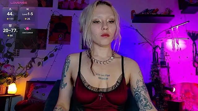 olivecum online show from April 3, 1:06 pm