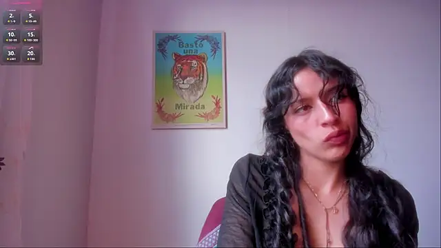 aluna 0310 online show from March 1, 9:59 pm