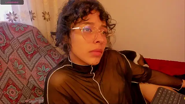 aluna 0310 online show from January 3, 10:51 pm