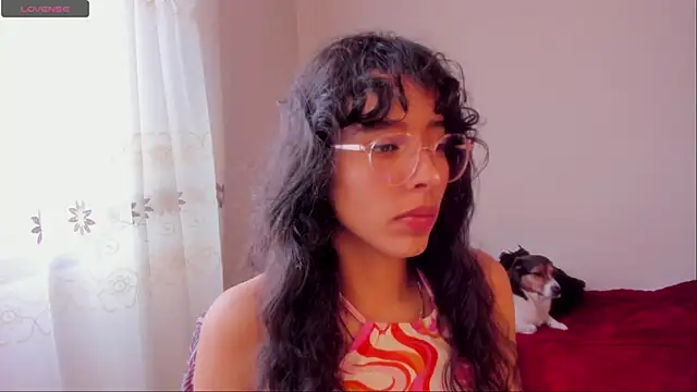 aluna 0310 online show from December 26, 8:32 pm