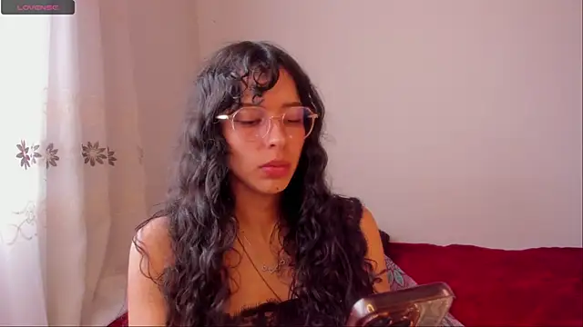 aluna 0310 online show from January 8, 8:29 pm