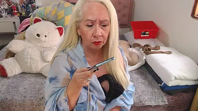 lucy belle bm online show from February 16, 6:39 pm