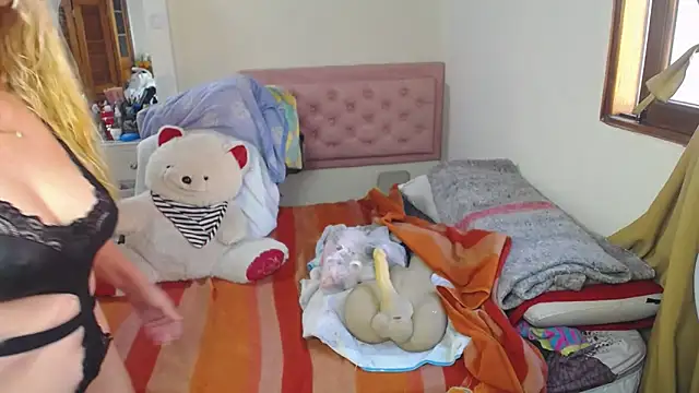 lucy belle bm online show from April 26, 3:31 pm