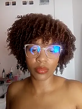 thaimy  online show from April 12, 2:48 am