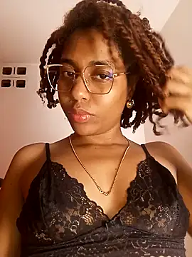 thaimy  online show from March 17, 2:47 am