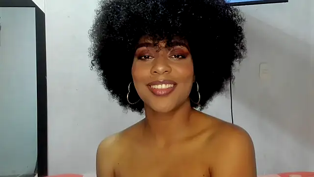 Snapshot of thaimy_ chatting on October 6, 11:49 pm thaimy online show from October 6, 11:49 pm
