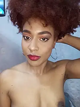 thaimy  online show from December 16, 1:32 am