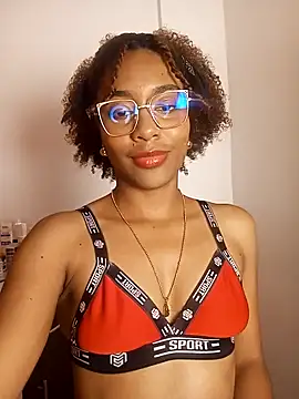 thaimy  online show from March 23, 3:17 am