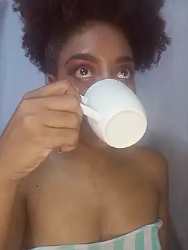 thaimy  online show from November 28, 2:23 am