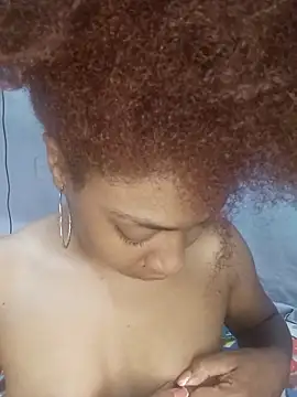 thaimy  online show from December 18, 1:44 am