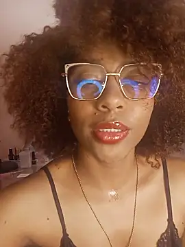 thaimy  online show from March 19, 2:44 am