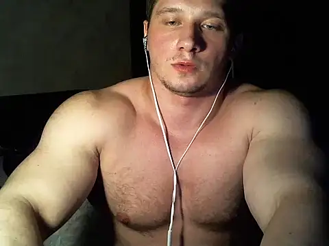 LionEdwin online show from March 8, 12:00 am