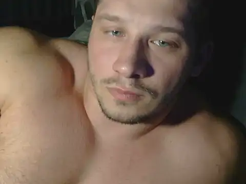 LionEdwin online show from March 25, 4:39 pm